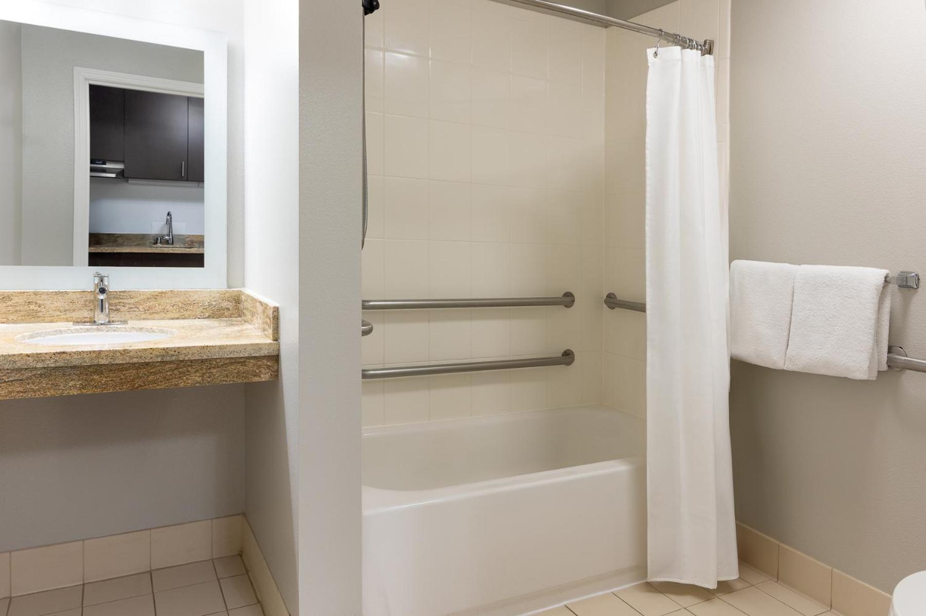 Hotel Towneplace By Marriott Erie Kearsarge